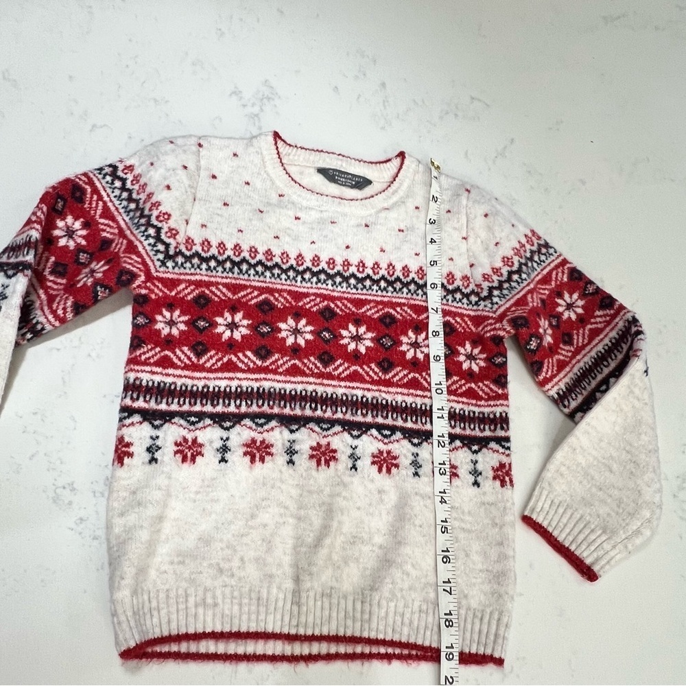 Primark Men's Festive Red and White Crewneck Sweater - Picture 5 of 8